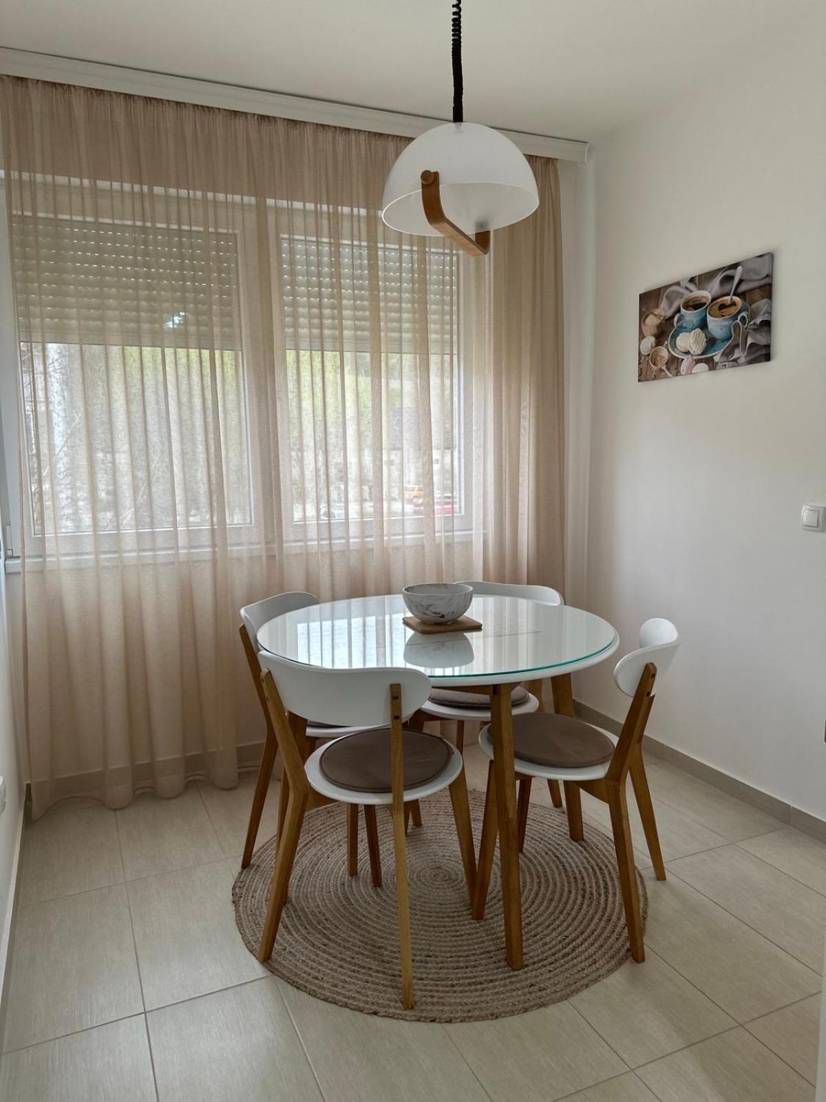 Apartman 8 Vrdnik Exterior foto
